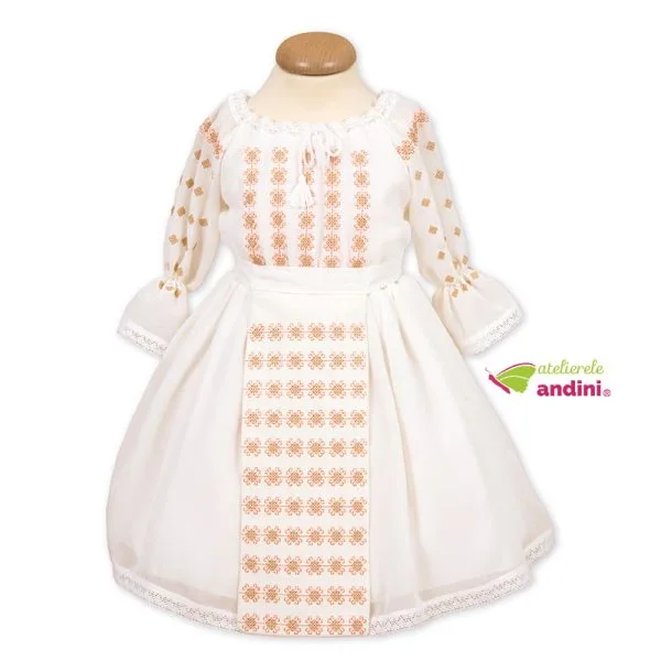 rochie traditionala romaneasca botez madalina1