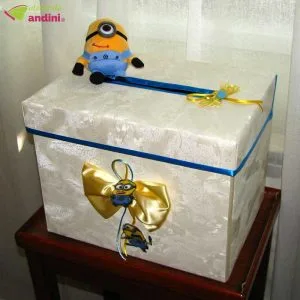 Cutie Dar Botez Minions1